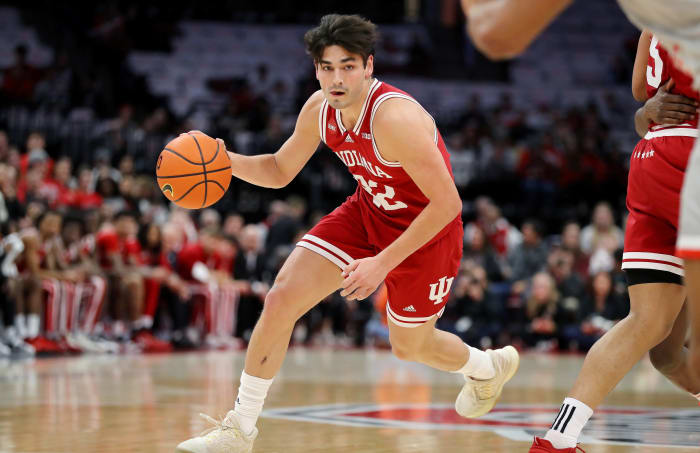 Indiana Hoosiers guard Trey Galloway (32) dribbles during the first half against the Ohio State Buckeyes at Value City Arena.